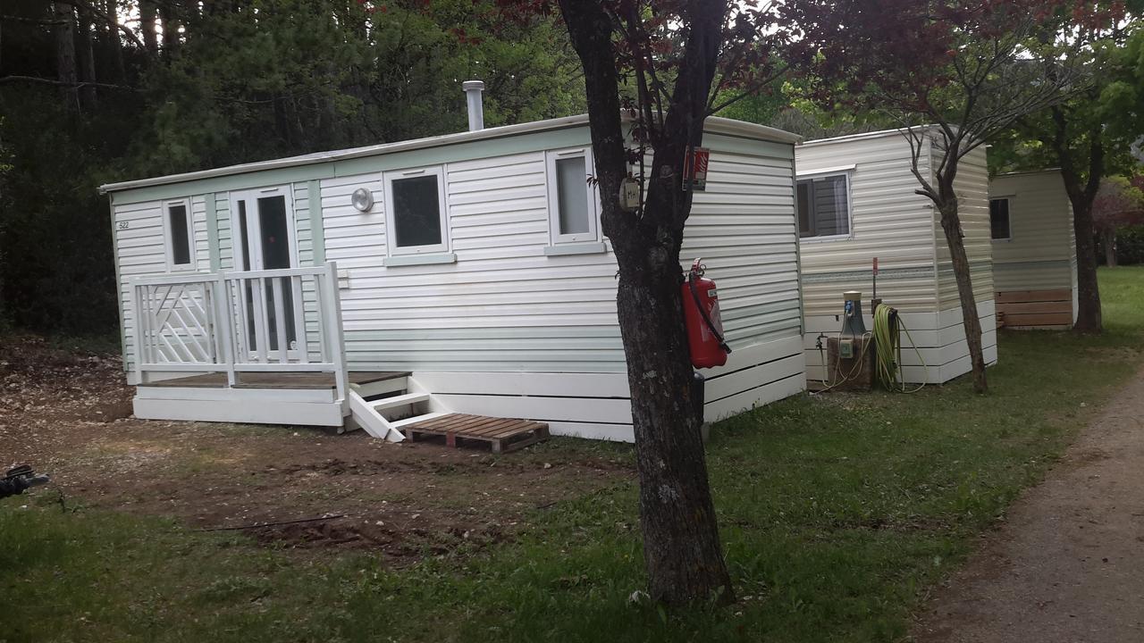 Camping Du Lac Saint-Julien-du-Verdon Exterior foto